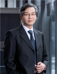 马新华